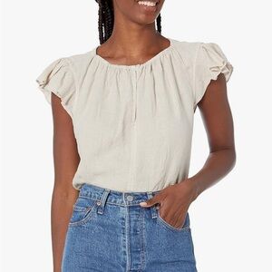 Velvet by Graham & Spencer Irene Linen Flutter sleeve blouse NWT. Tea color
